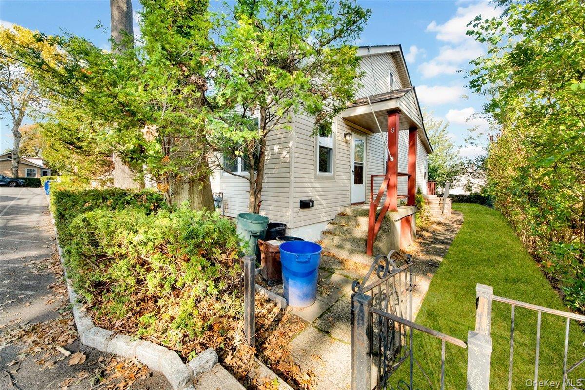 8 Soundview Terrace Unit: 8, Bronx
