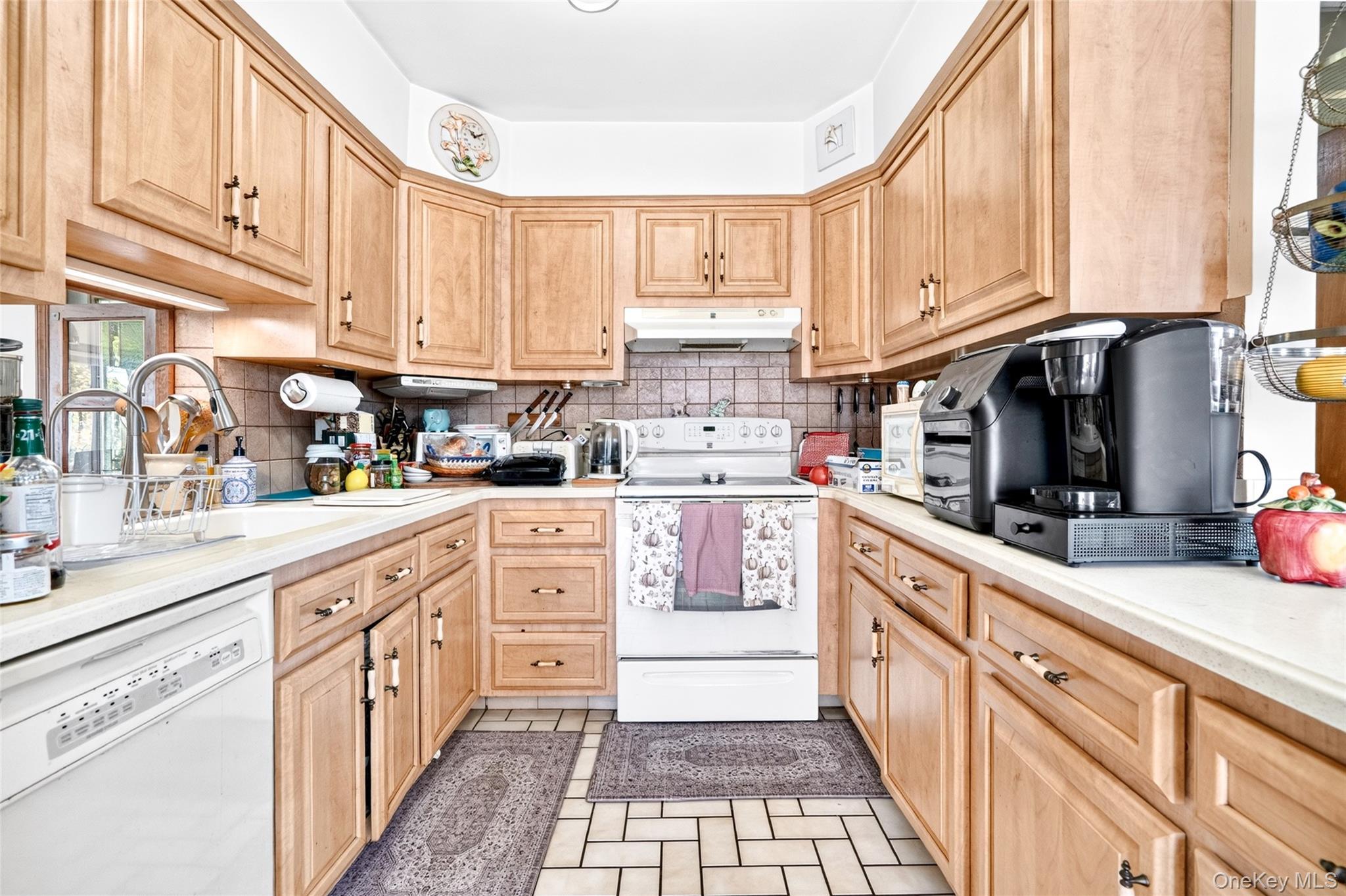 2323 Crompond Road thumbnail 18