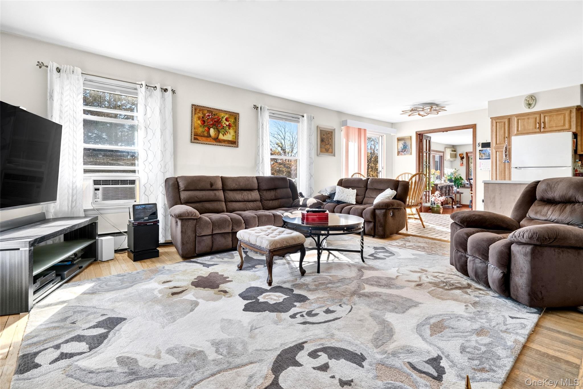 2323 Crompond Road thumbnail 9