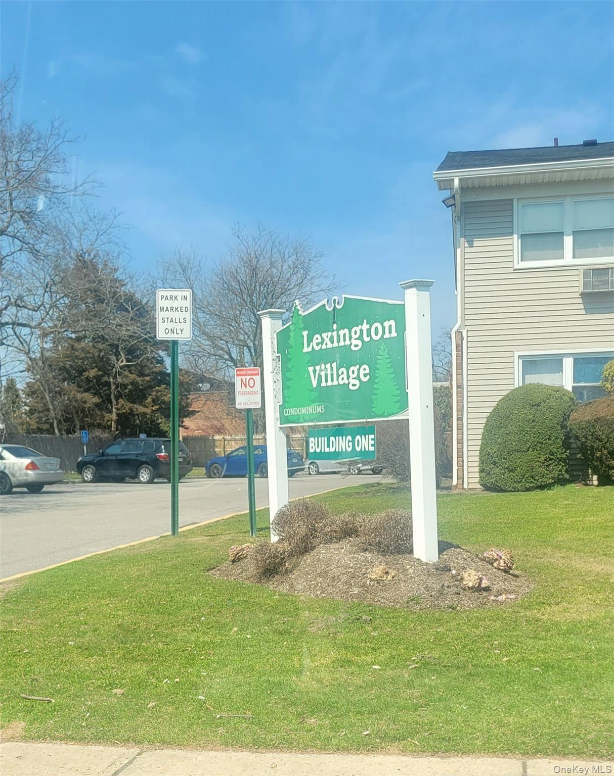 1 E Hemlock Drive Unit: #162, Bay Shore