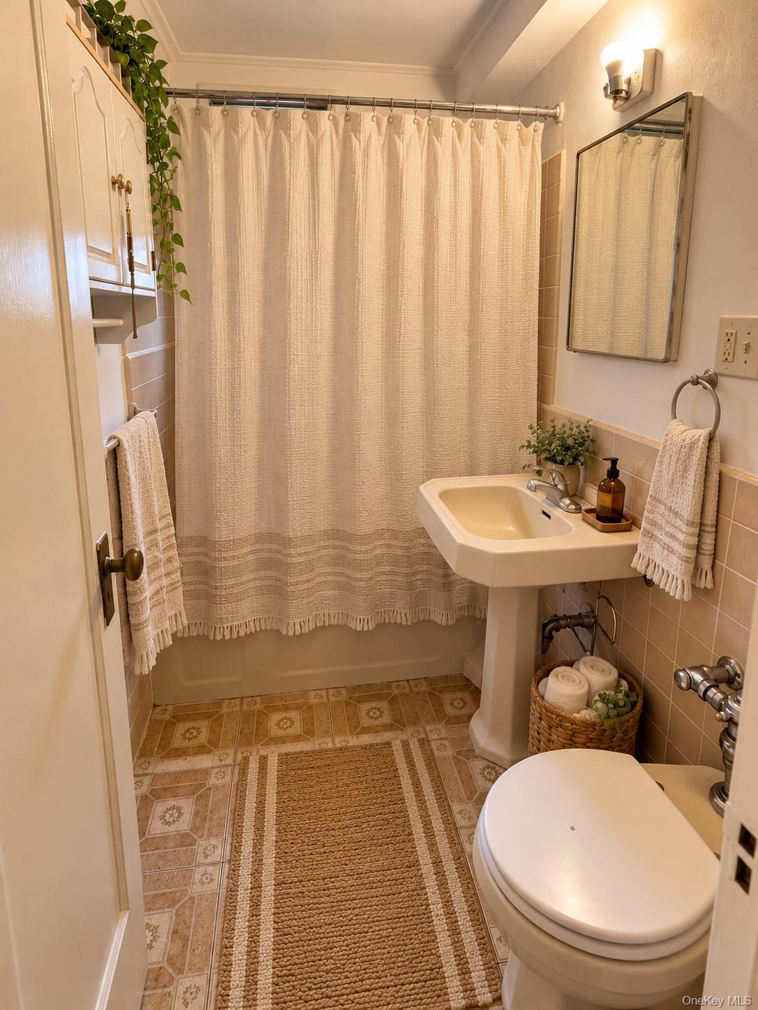 1490 East Avenue Unit: 4A thumbnail 5