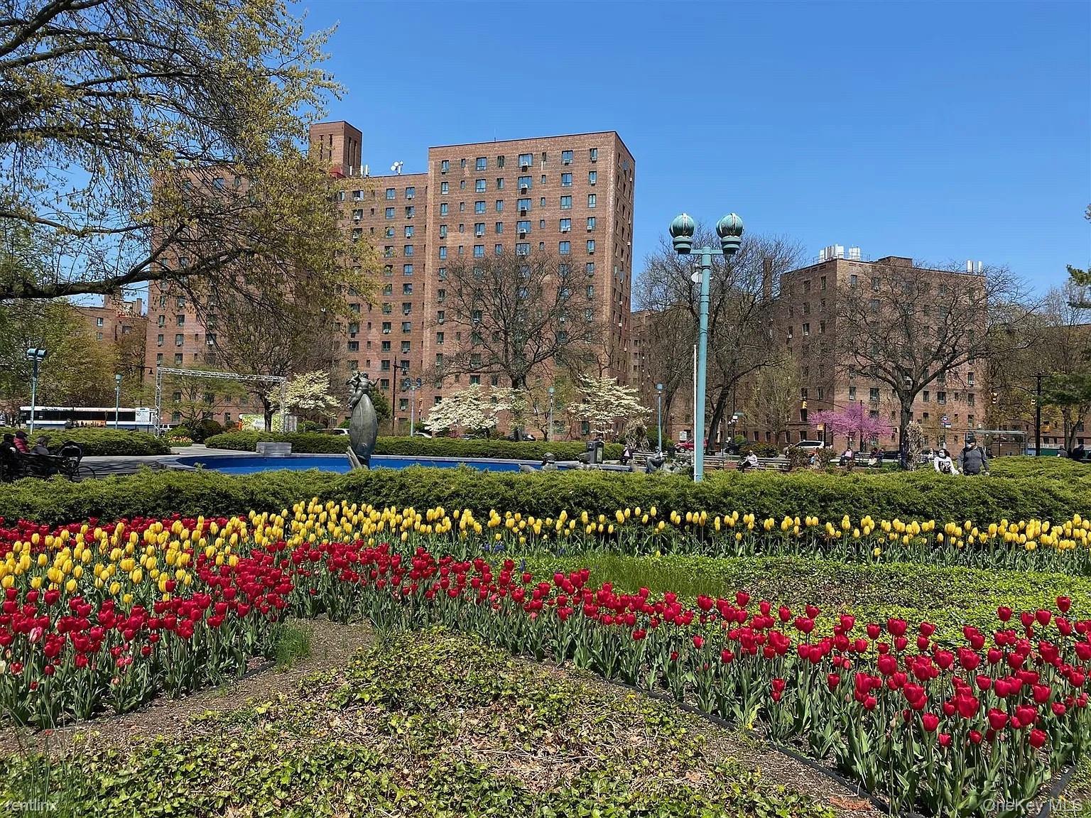 1490 East Avenue Unit: 4A thumbnail 2