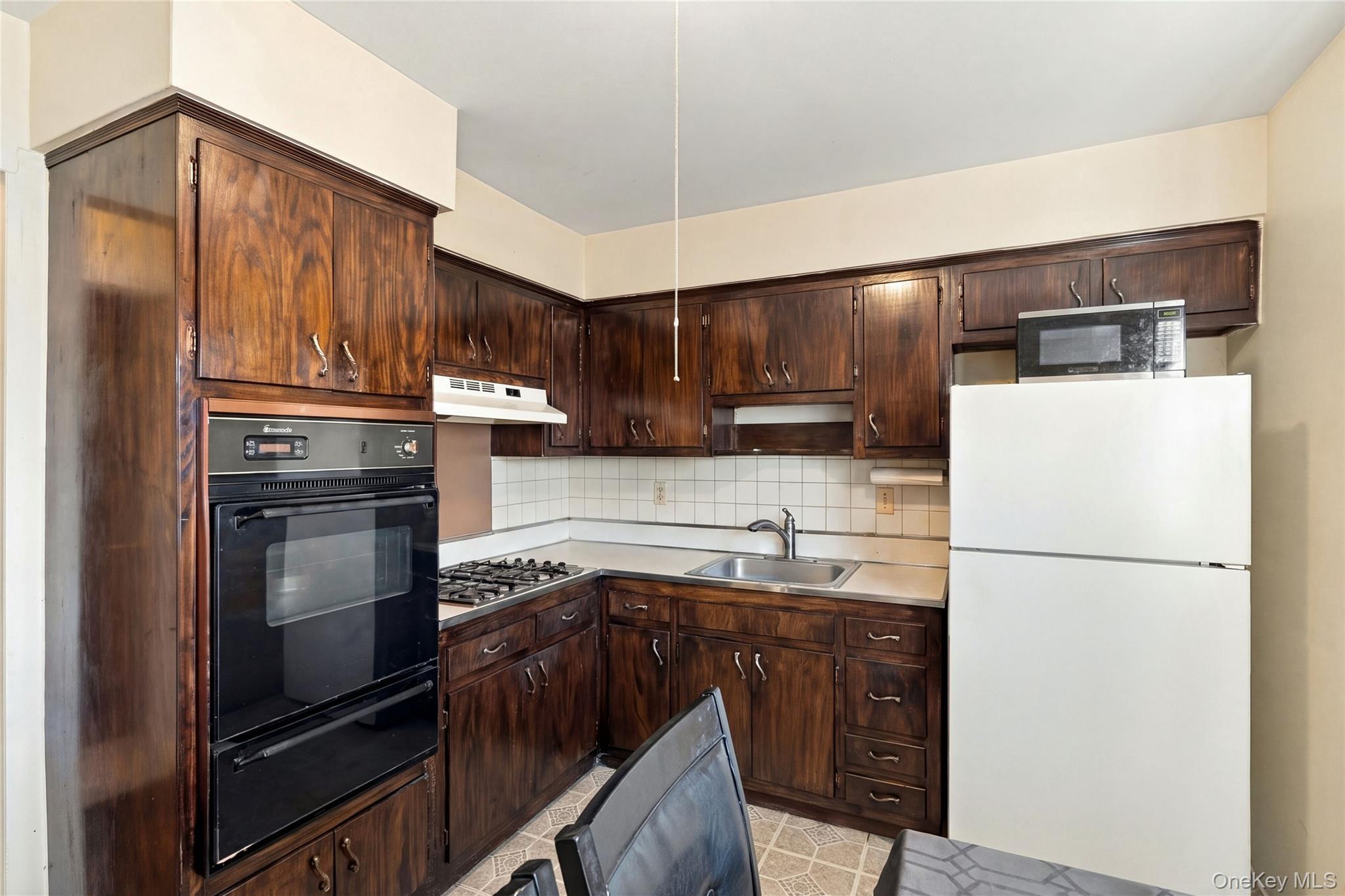 4-6 Hurd Avenue thumbnail 22