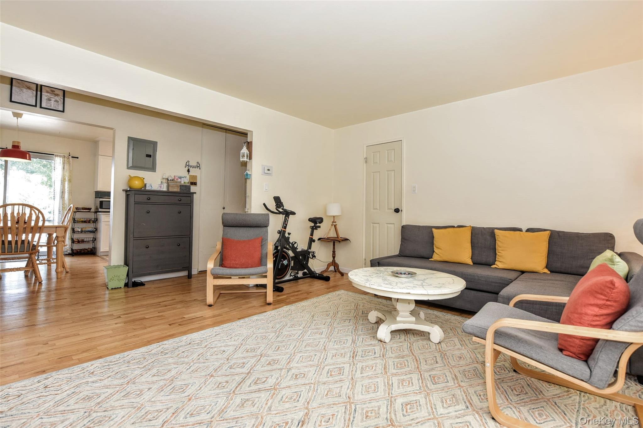 5 Danbury Court Unit: 1703 thumbnail 8