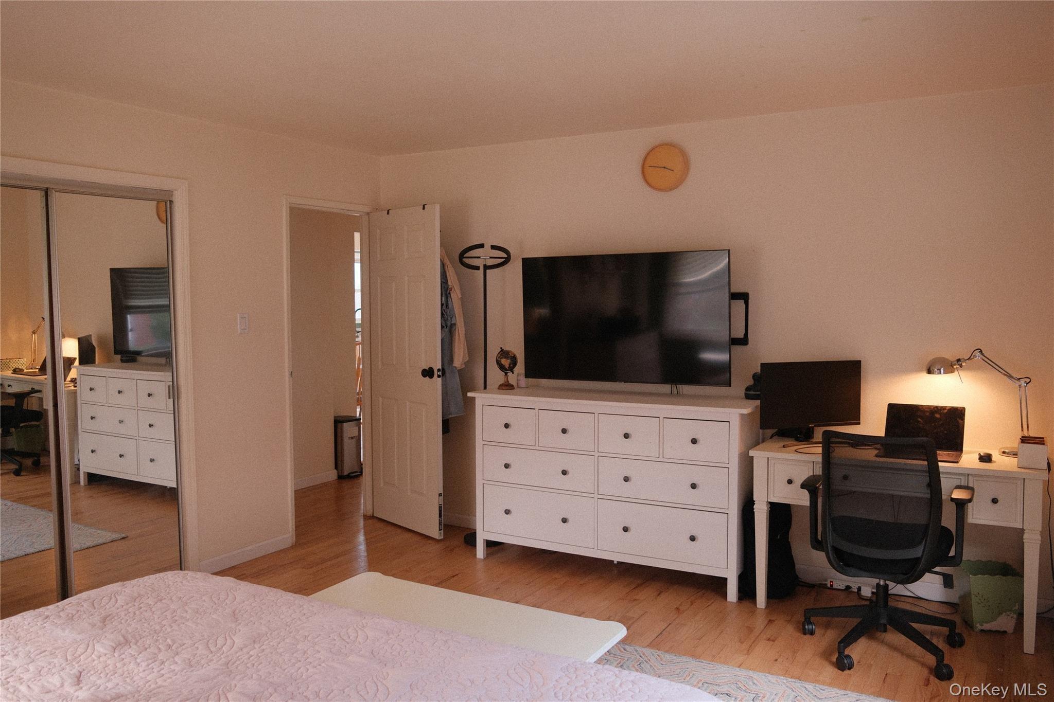 5 Danbury Court Unit: 1703 thumbnail 19