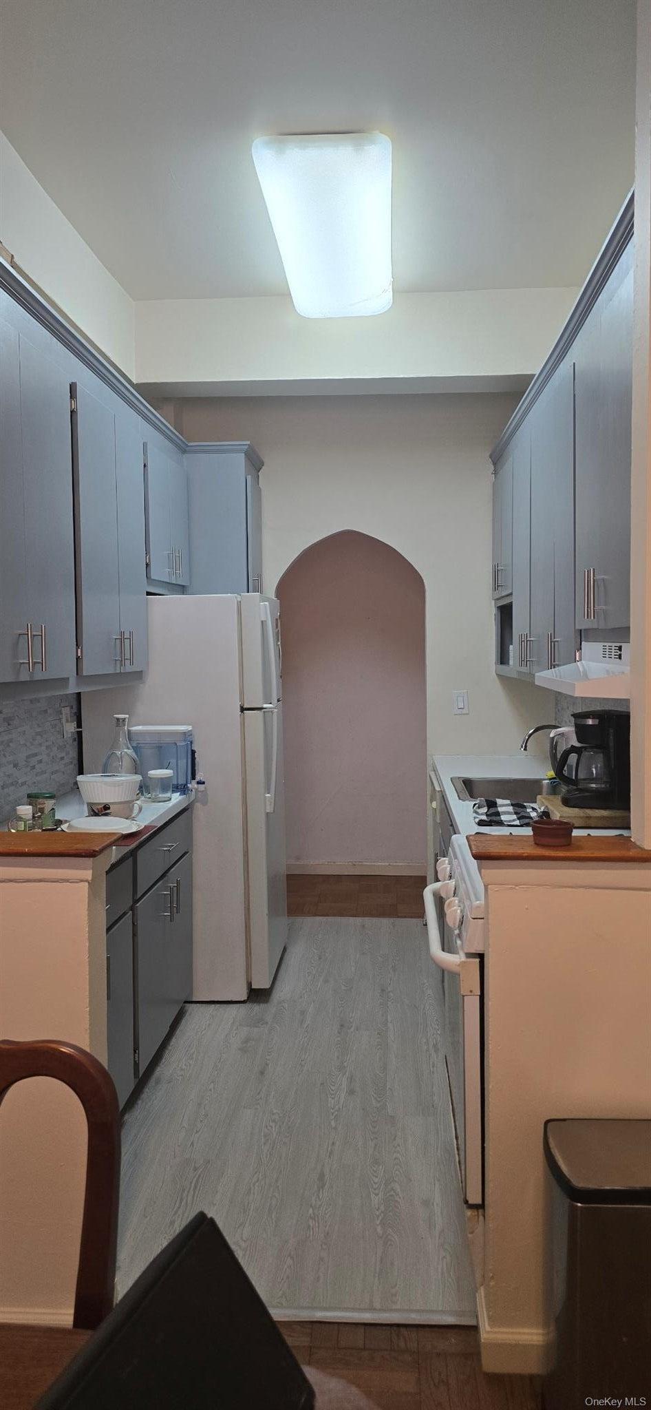 355 Bronx River Road Unit: 1E thumbnail 4