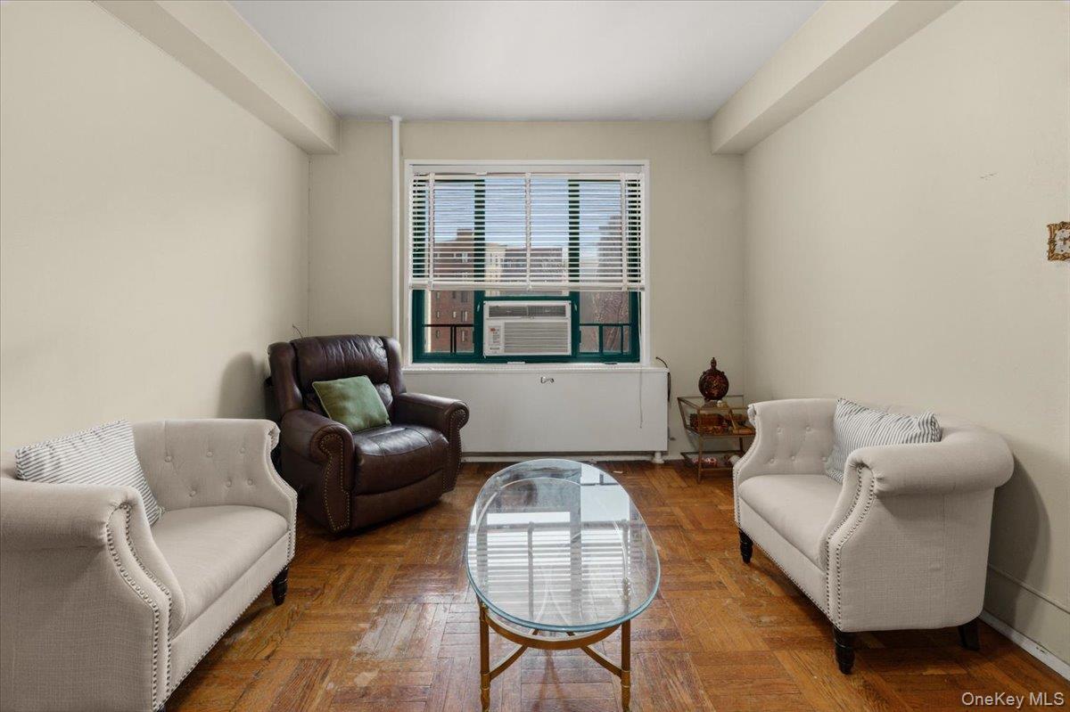 1503 Metropolitan Avenue Unit: 5A thumbnail 2