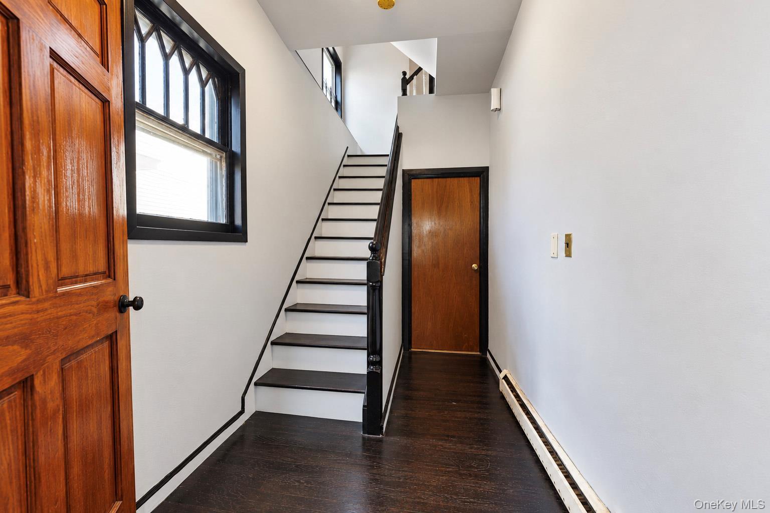 296 Hawthorne Avenue thumbnail 10