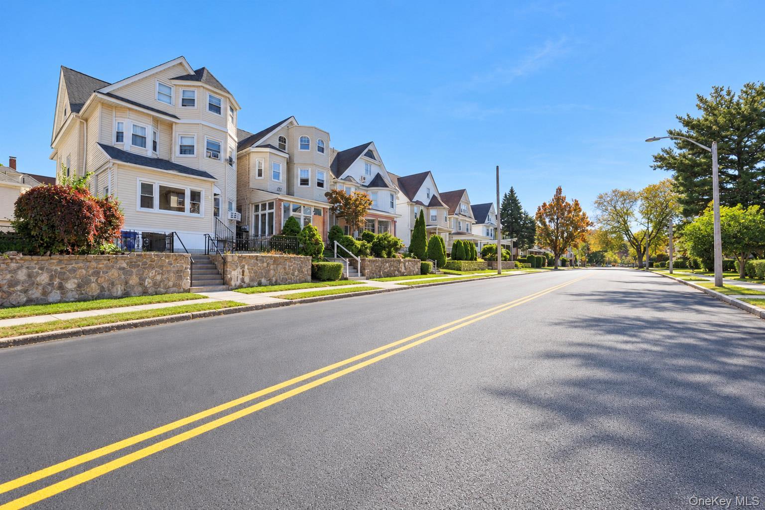 296 Hawthorne Avenue thumbnail 15