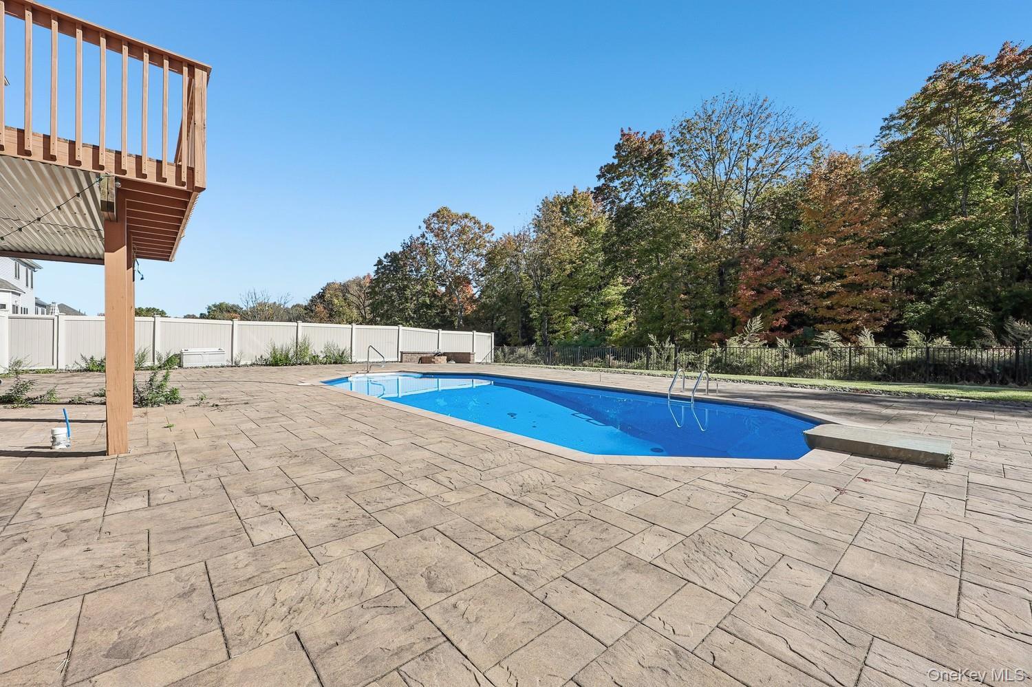 12 Callaway Drive thumbnail 42