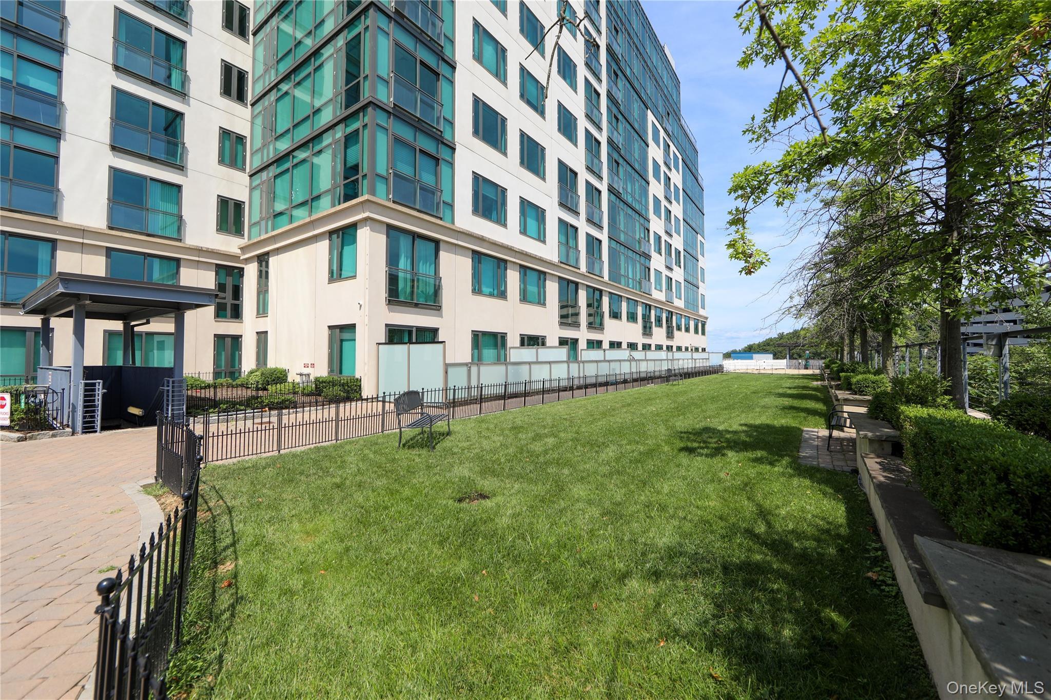 701 Ridge Hill Boulevard Unit: 10J thumbnail 14