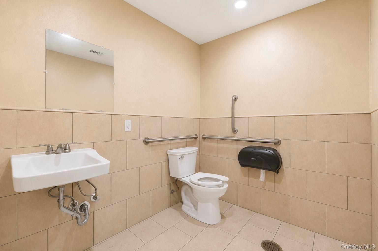 1234 Stewart Avenue thumbnail 32