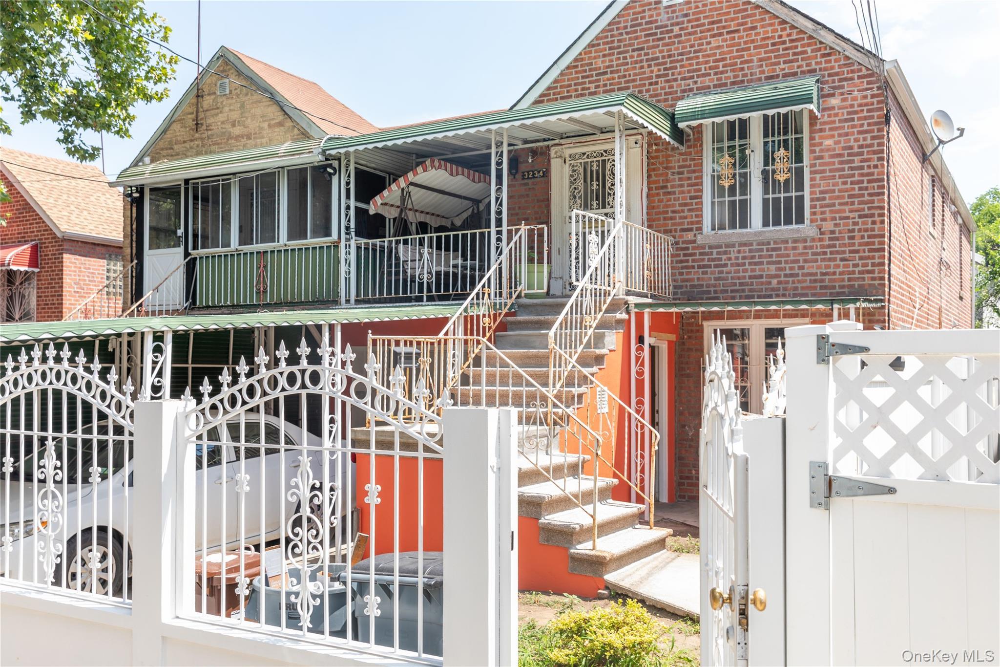 3234 Colden Avenue thumbnail 2
