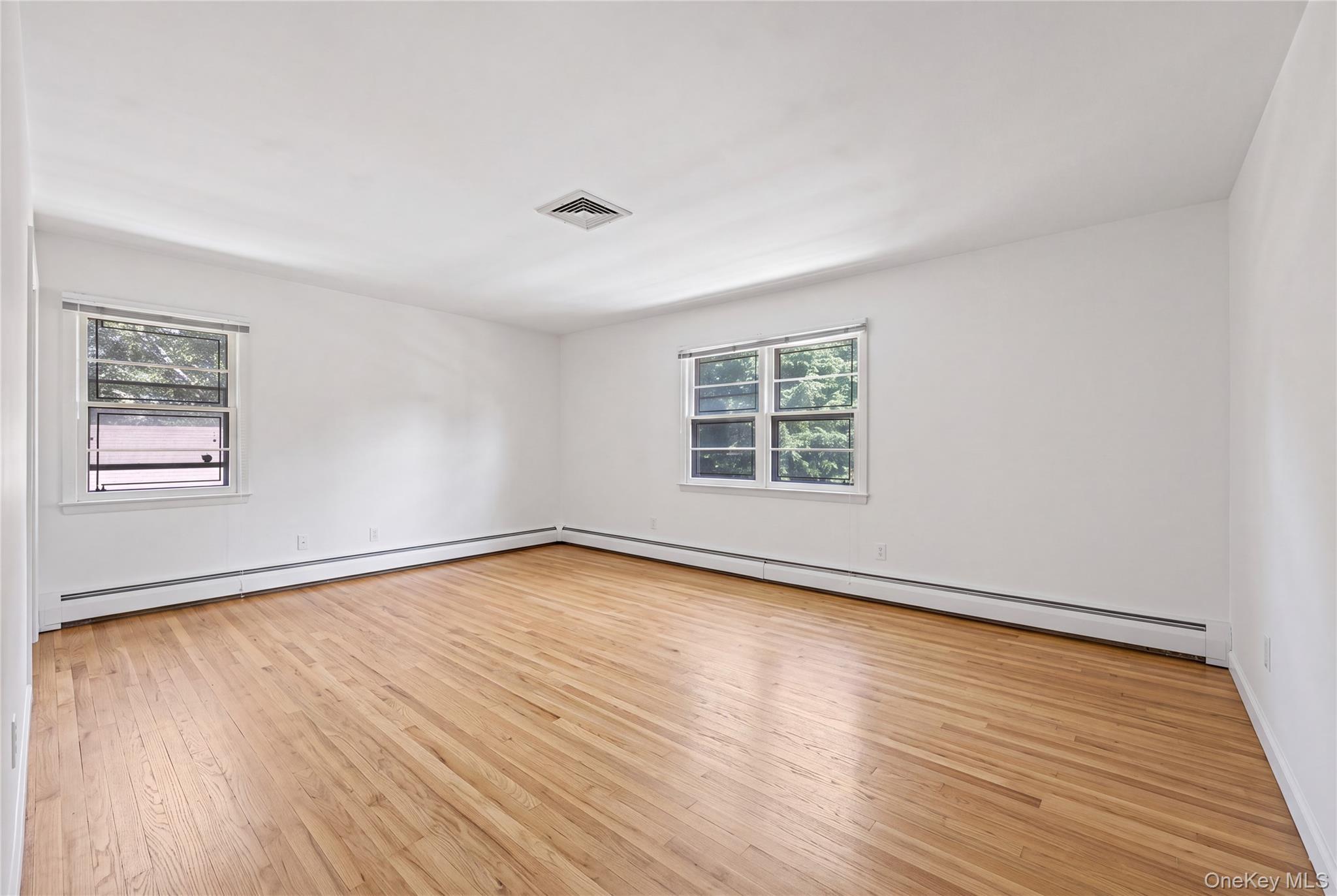5395 Netherland Avenue thumbnail 6