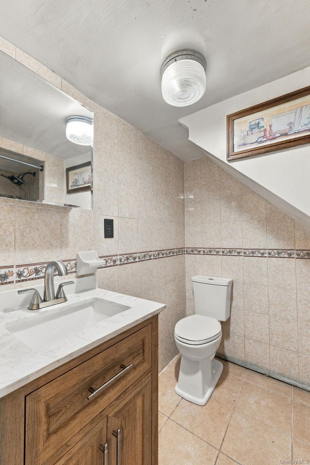 290 E 37th Street thumbnail 9