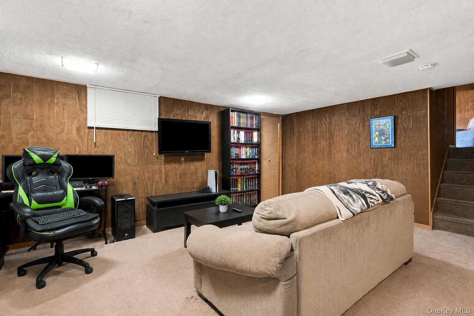 33 Dorchester Drive thumbnail 32