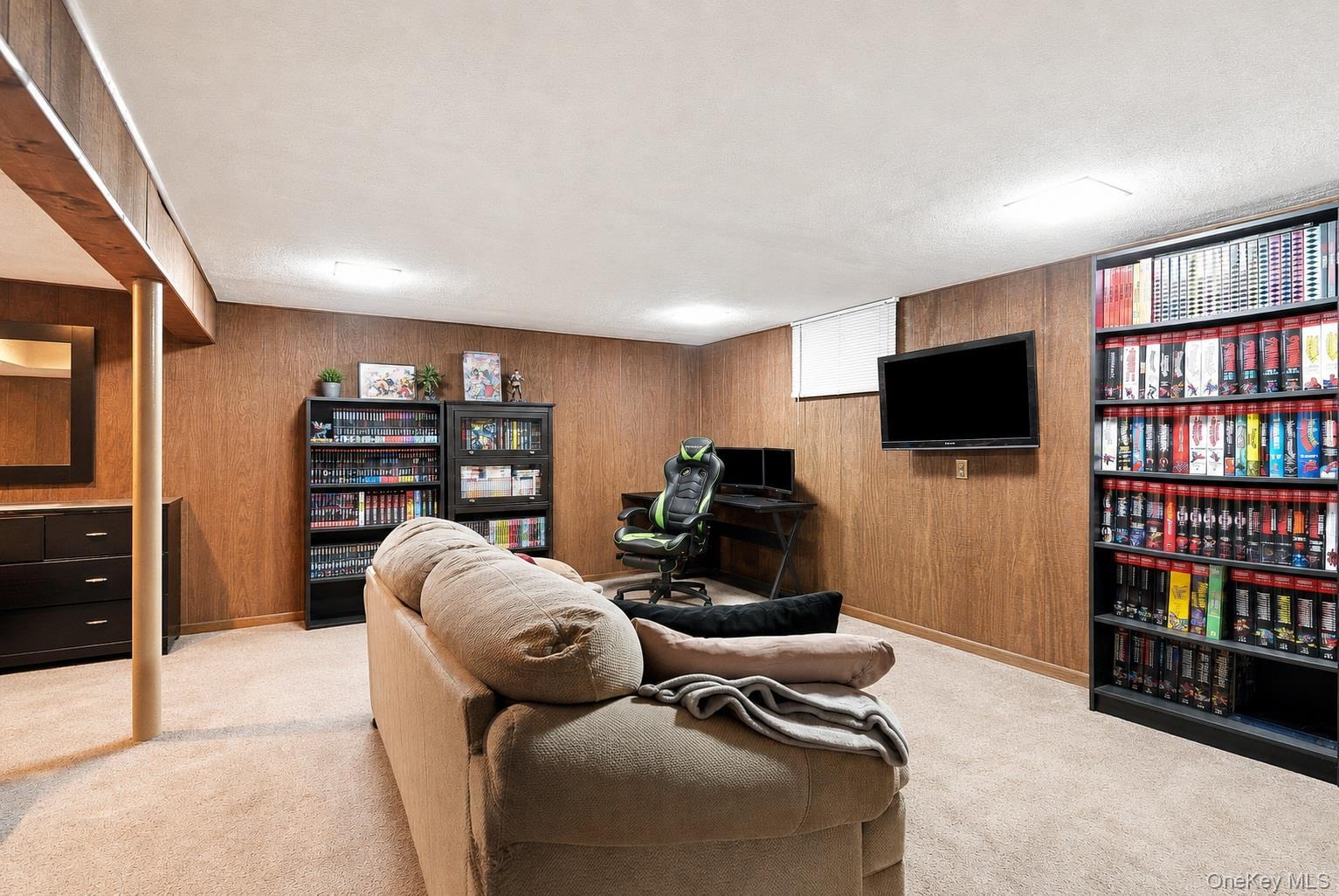 33 Dorchester Drive thumbnail 33