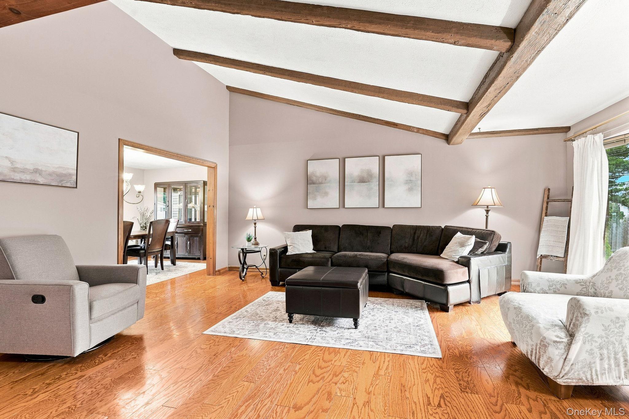 33 Dorchester Drive thumbnail 5