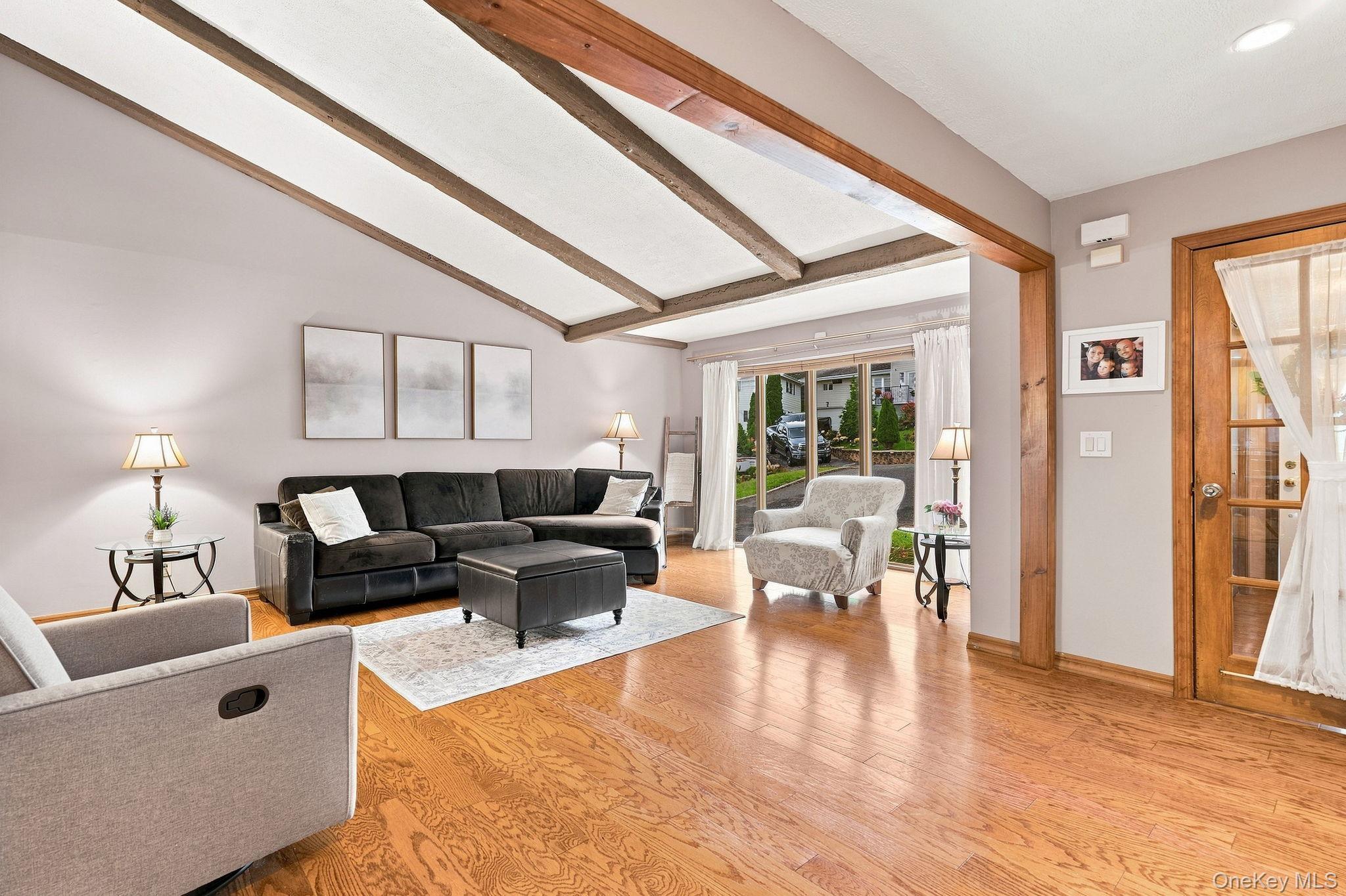 33 Dorchester Drive thumbnail 6