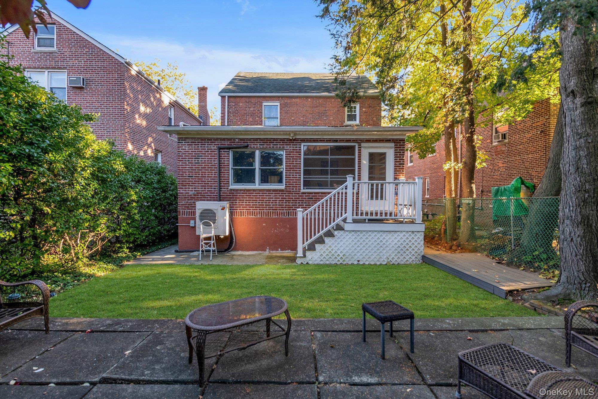 1187 Lakewood Place thumbnail 4