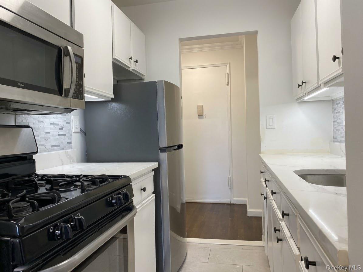 1300 Midland Avenue Unit: C39 thumbnail 9