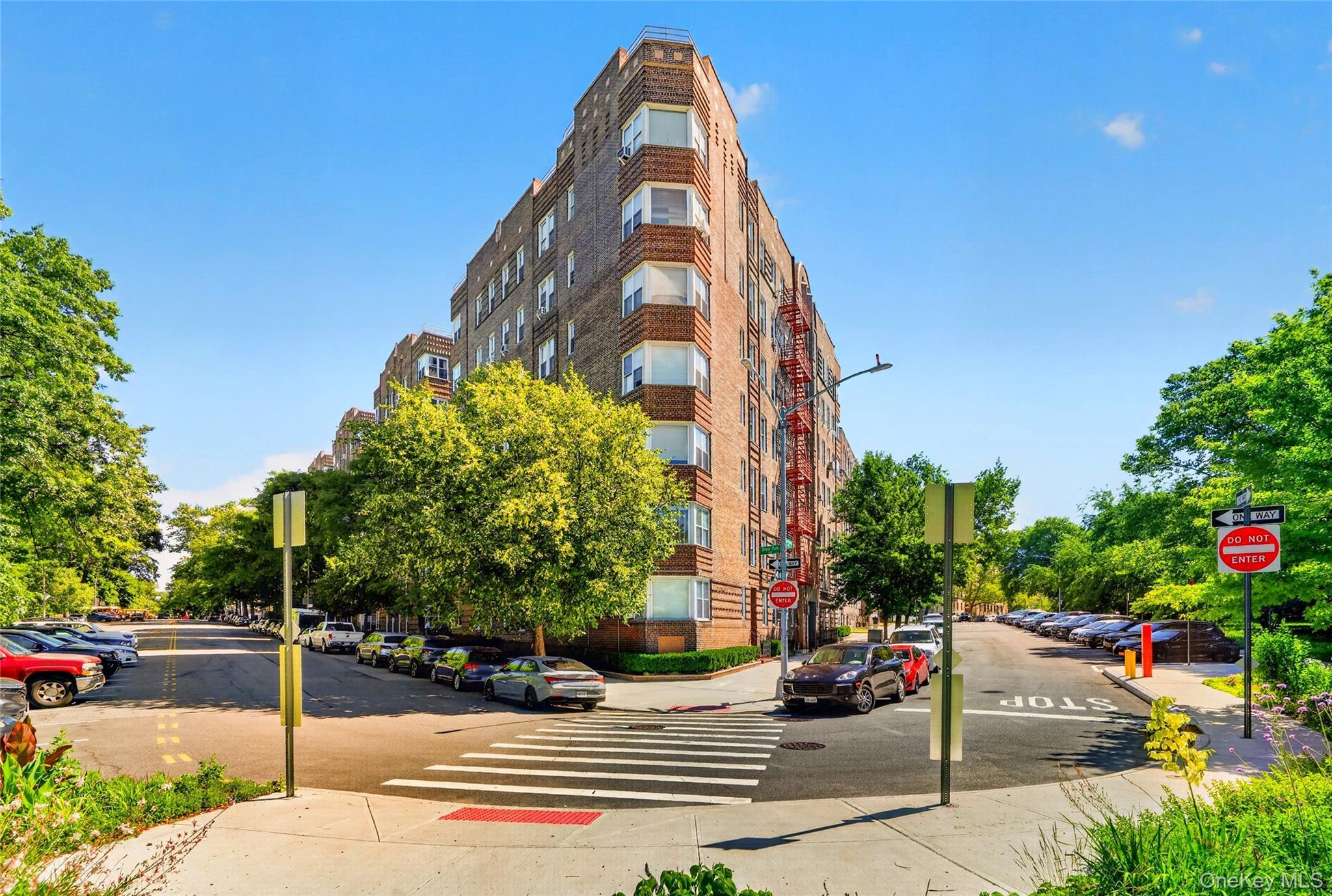 601 Pelham Parkway Unit: 315, Bronx