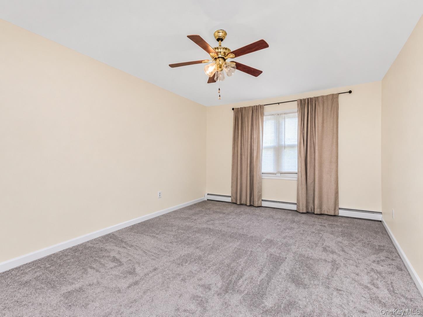 380 N Broadway Unit: C4 thumbnail 14