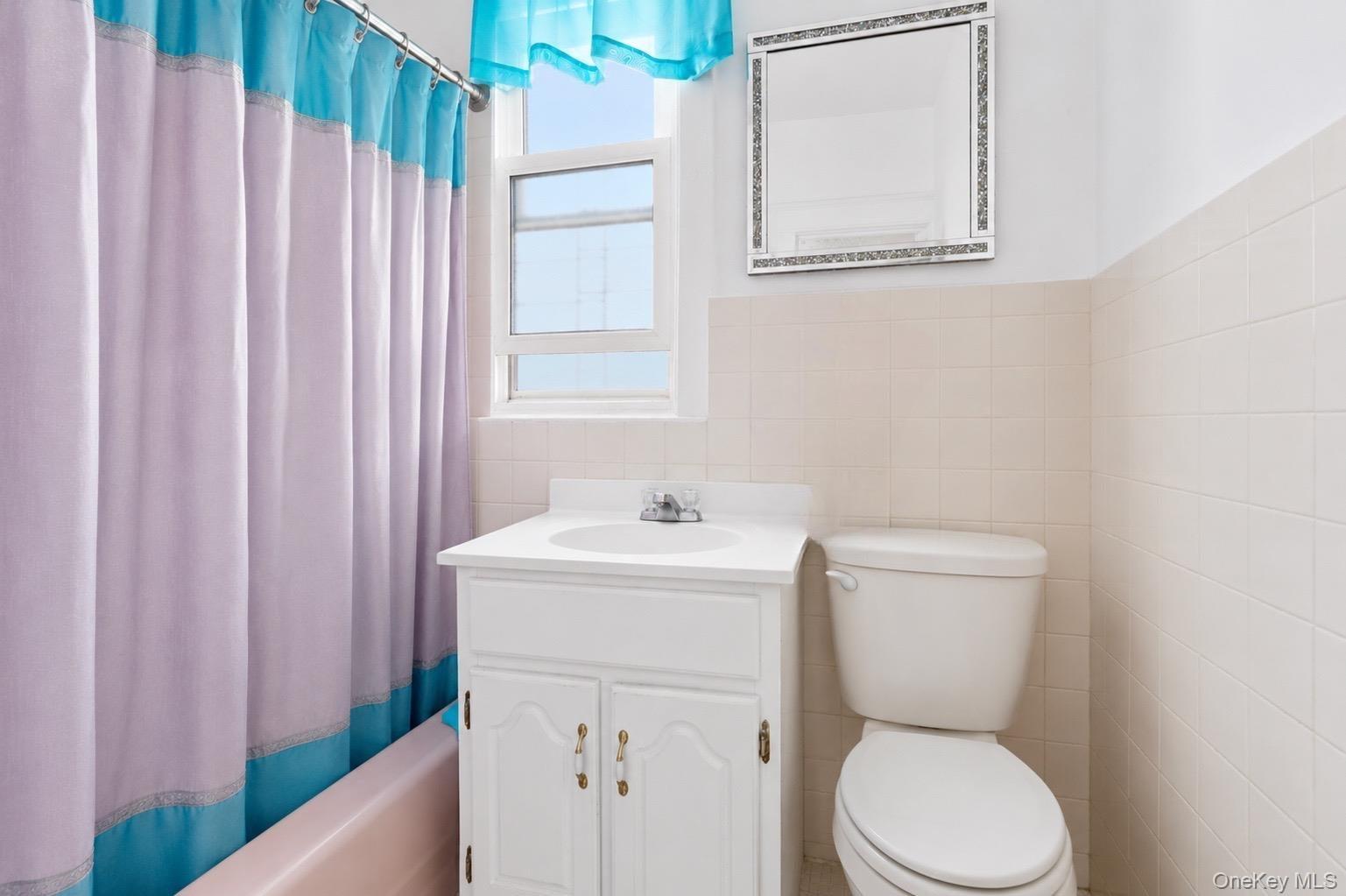 756 E 223rd Street thumbnail 8