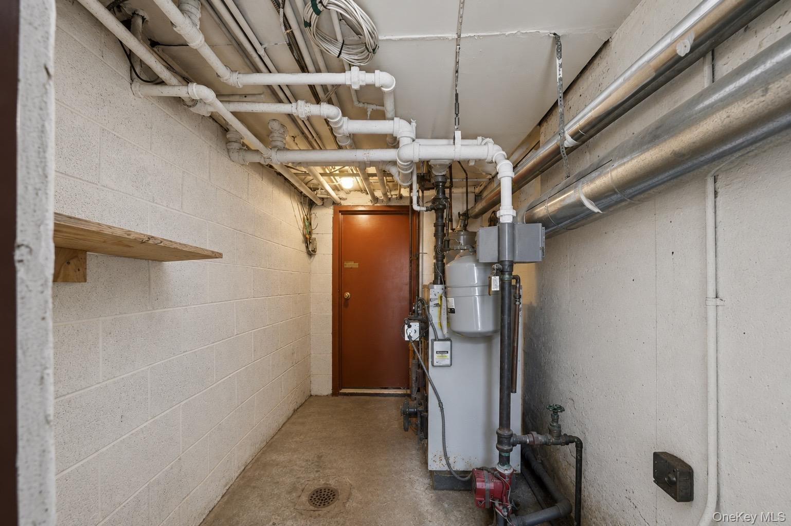 756 E 223rd Street thumbnail 16