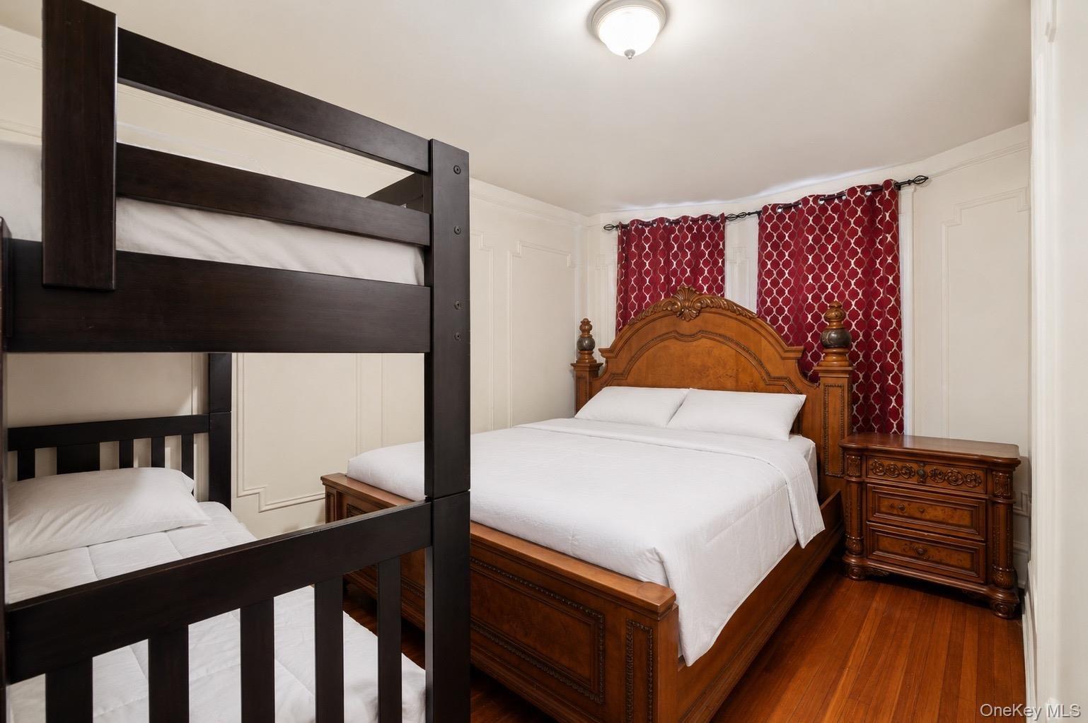 756 E 223rd Street thumbnail 21