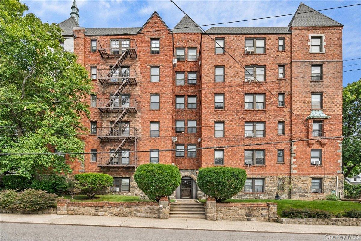 20 William Street Unit: 5J, Mount Vernon
