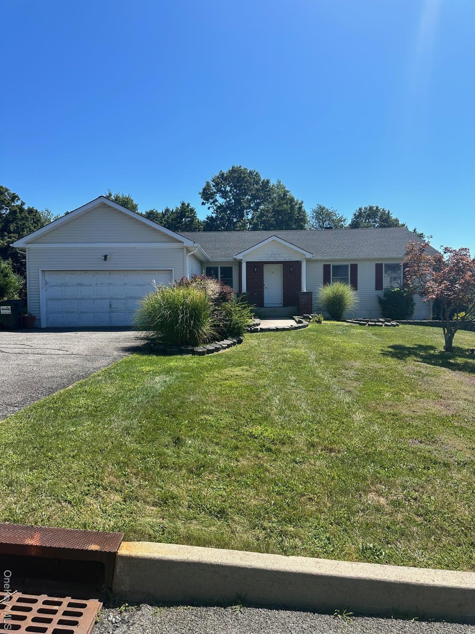 27 Clinton Drive, Washingtonville