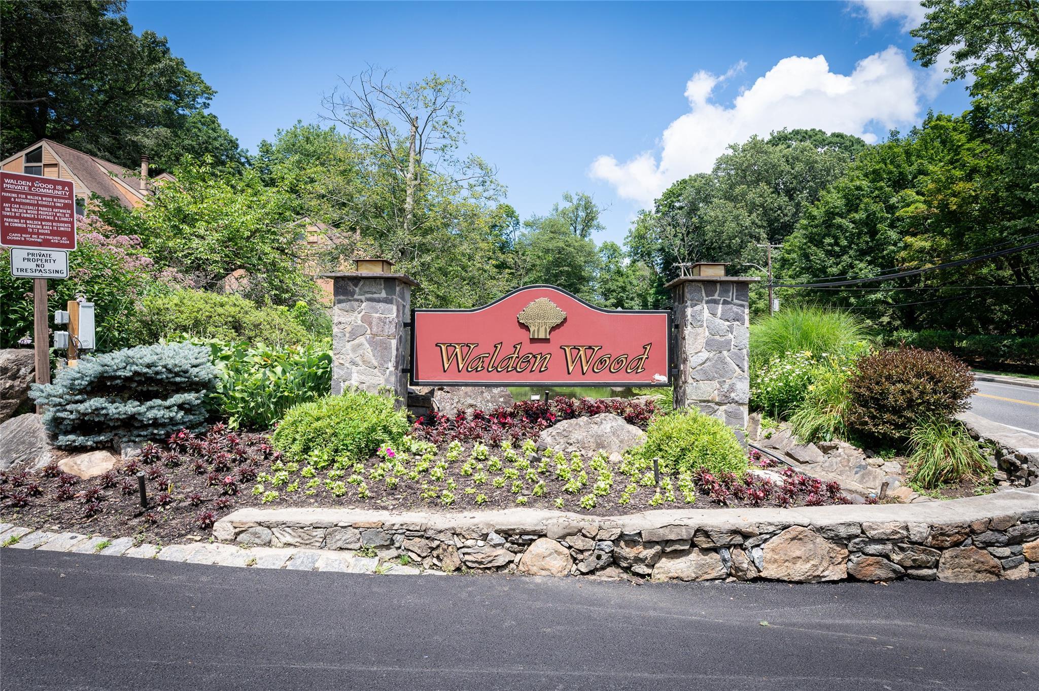 26 Round Hill Road, Dobbs Ferry