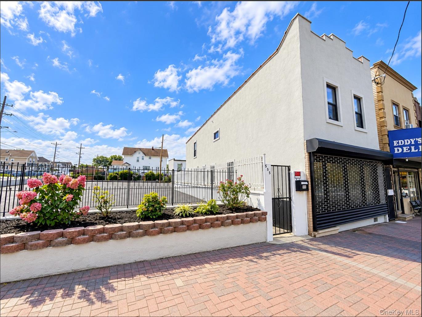 555 Hempstead Turnpike, Elmont