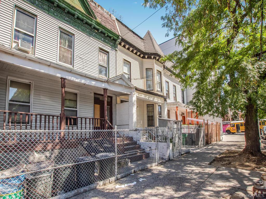 279 E 169th Street thumbnail 2