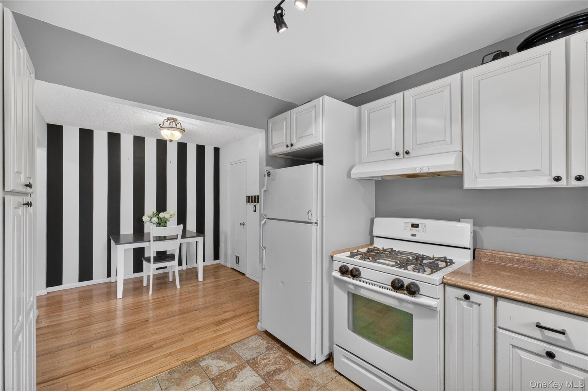 133-3 S Highland Avenue Unit: 5B thumbnail 3