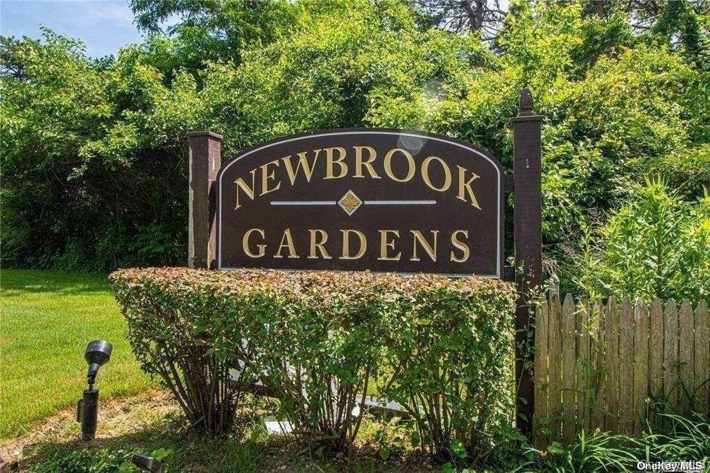 44 Pinebrook Place Unit: 44, Bay Shore