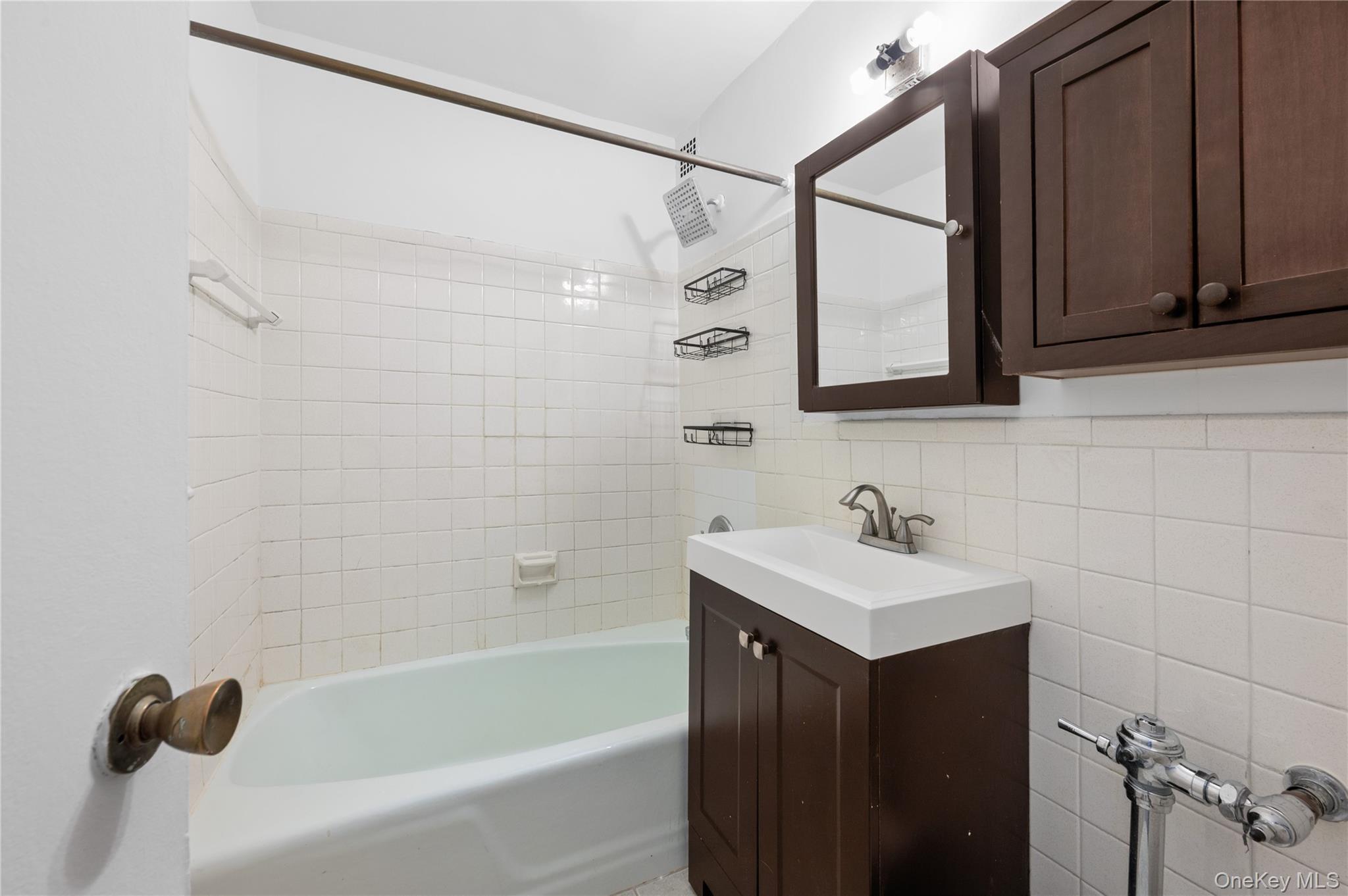 636 N Terrace Avenue Unit: 2B thumbnail 9