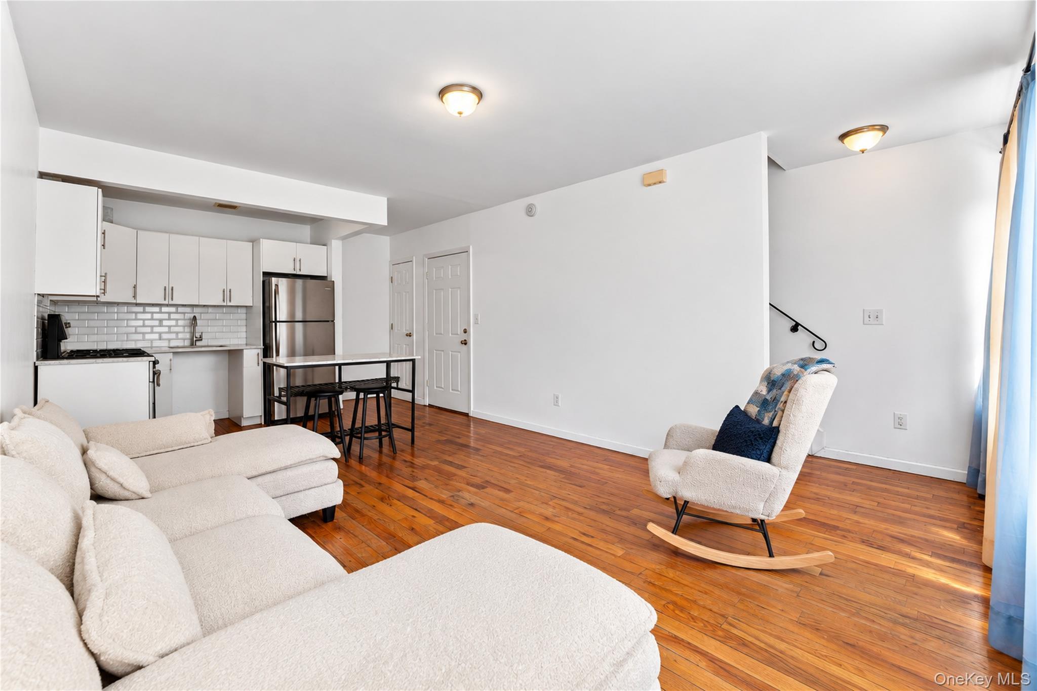789 E 169th Street thumbnail 3