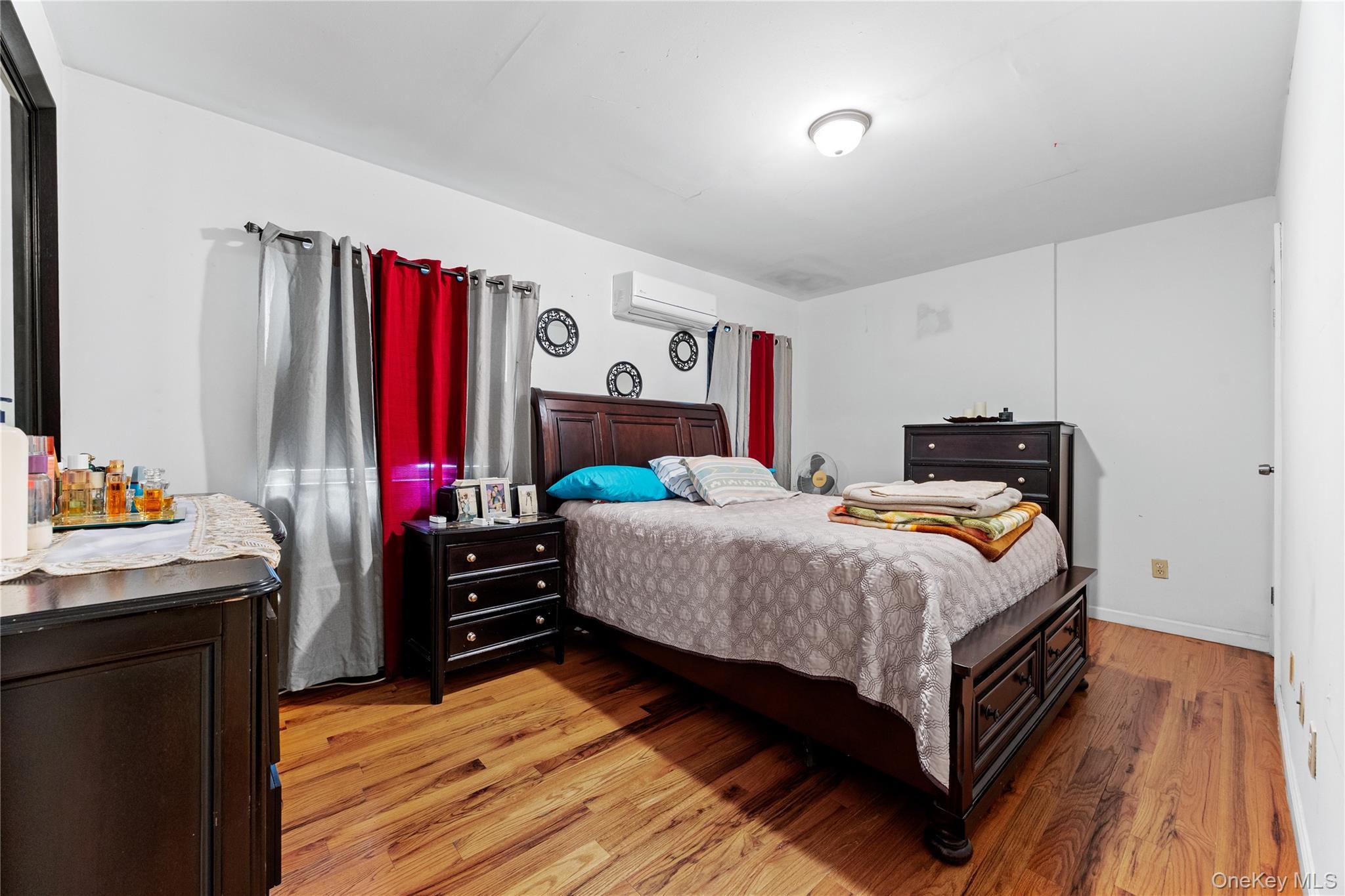 789 E 169th Street thumbnail 12