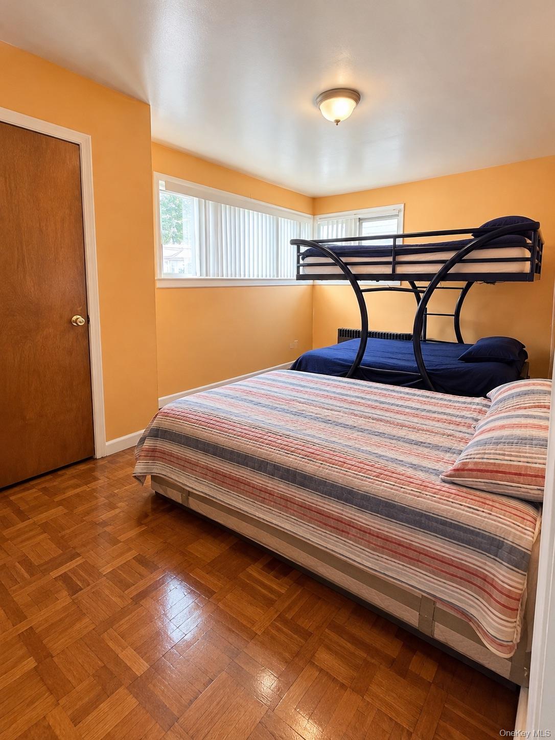 4070 Bruner Avenue thumbnail 9