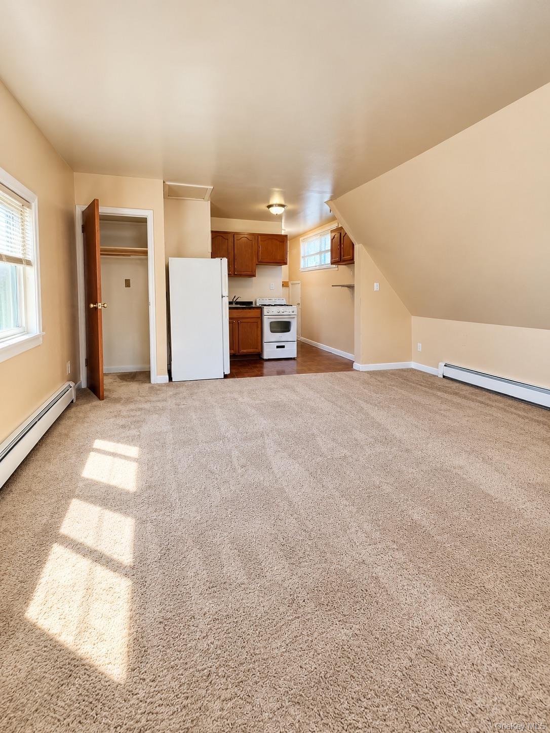 4070 Bruner Avenue thumbnail 4