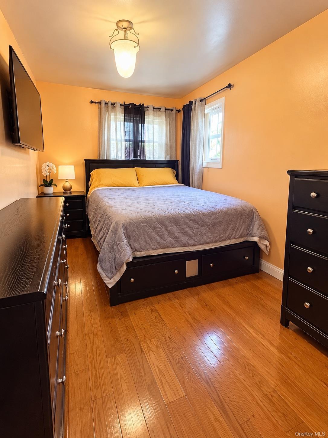 4070 Bruner Avenue thumbnail 10