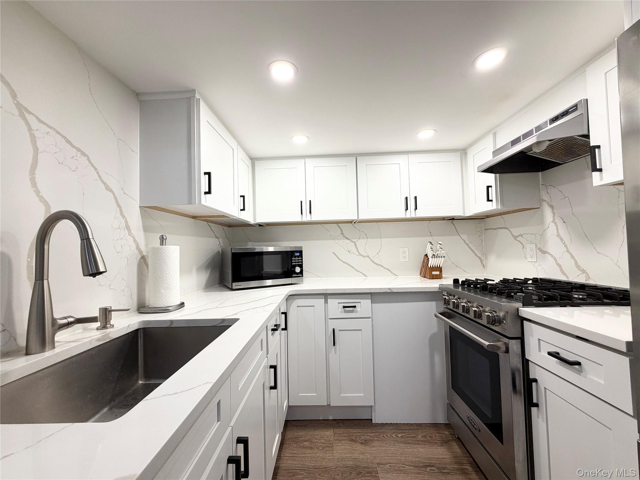 675 Pelham Road Unit: F17, New Rochelle