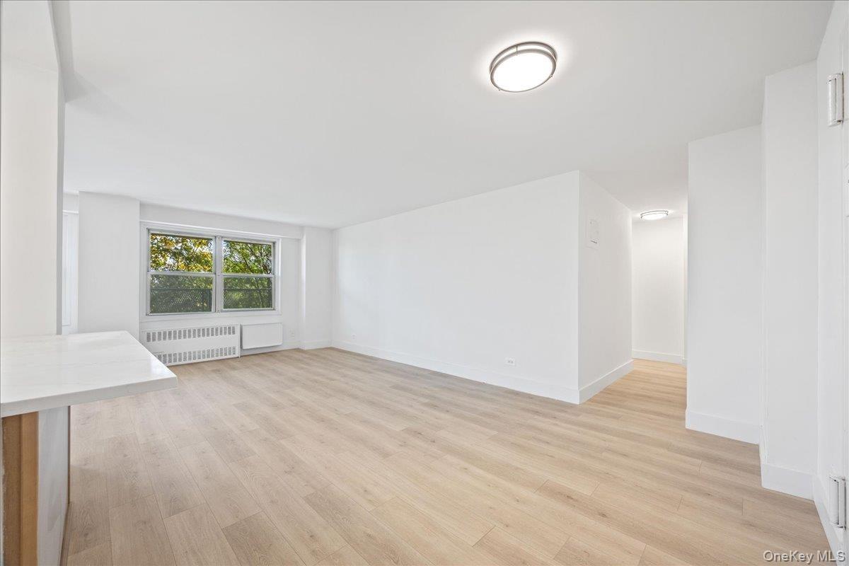 2550 Olinville Avenue Unit: 8M thumbnail 13