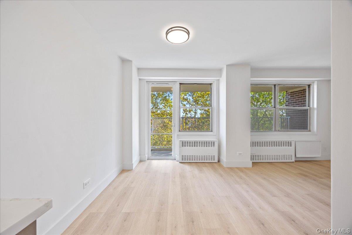 2550 Olinville Avenue Unit: 8M thumbnail 18