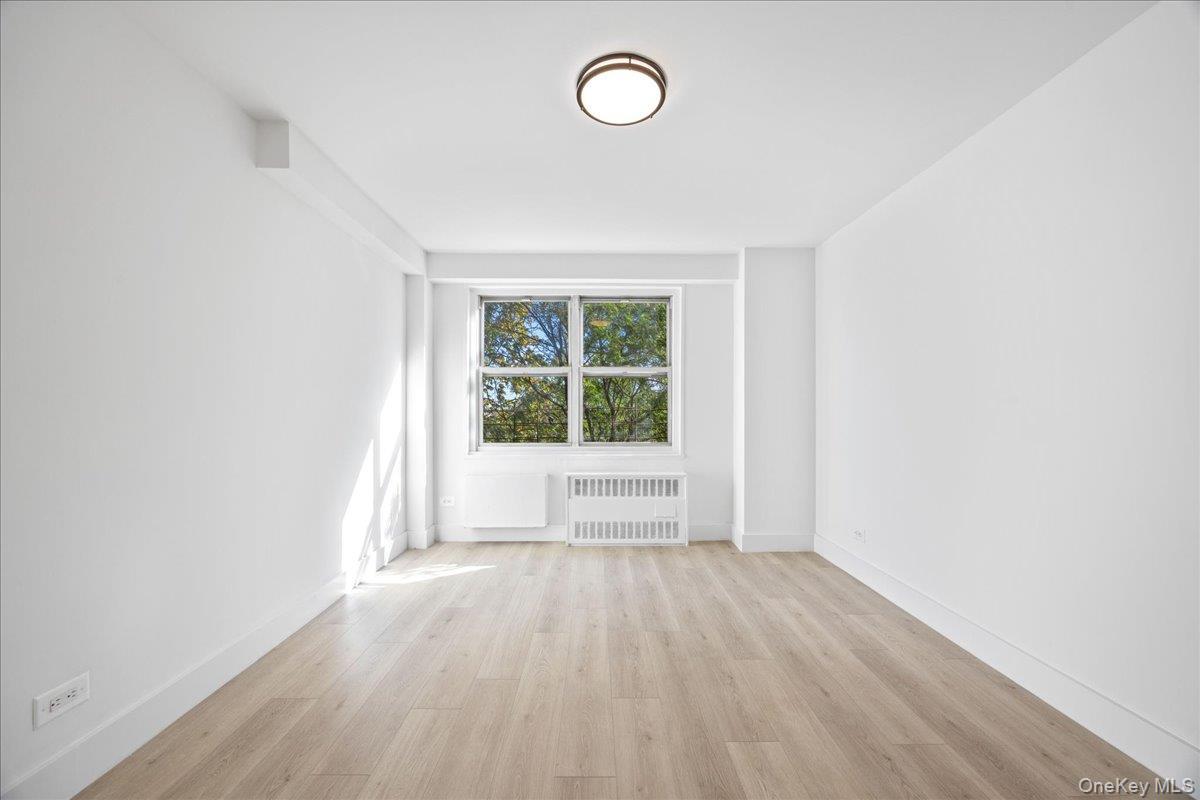 2550 Olinville Avenue Unit: 8M thumbnail 20