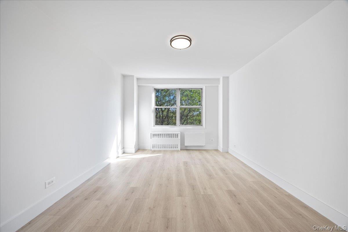 2550 Olinville Avenue Unit: 8M thumbnail 23