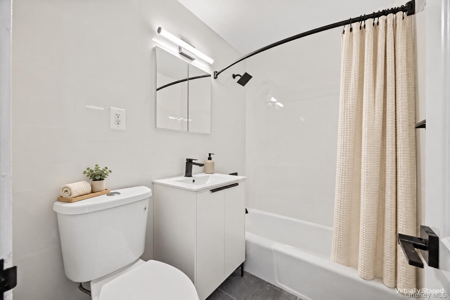 2550 Olinville Avenue Unit: 8M thumbnail 6