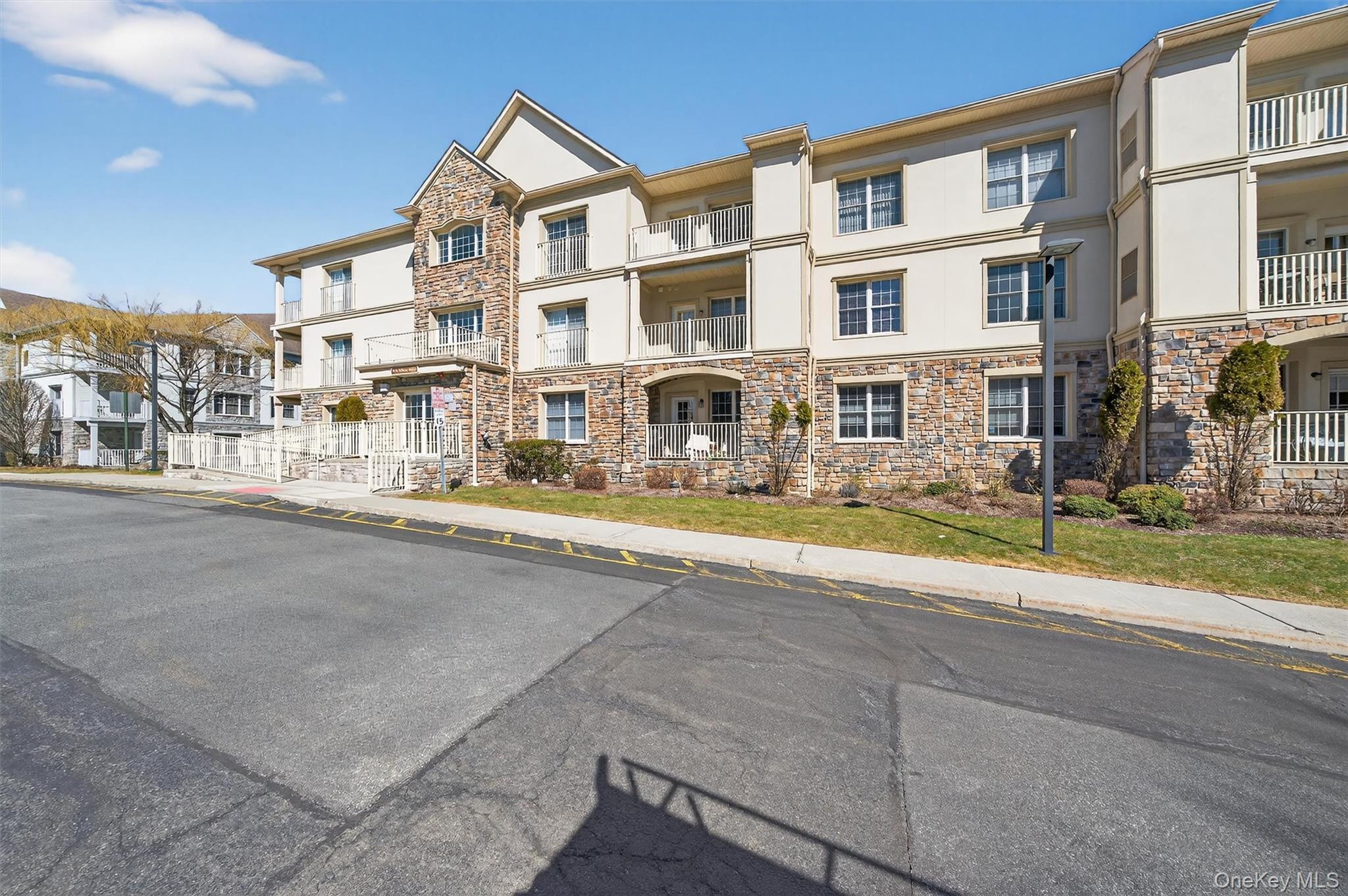 28 N De Baun Avenue Unit: 304 thumbnail 2